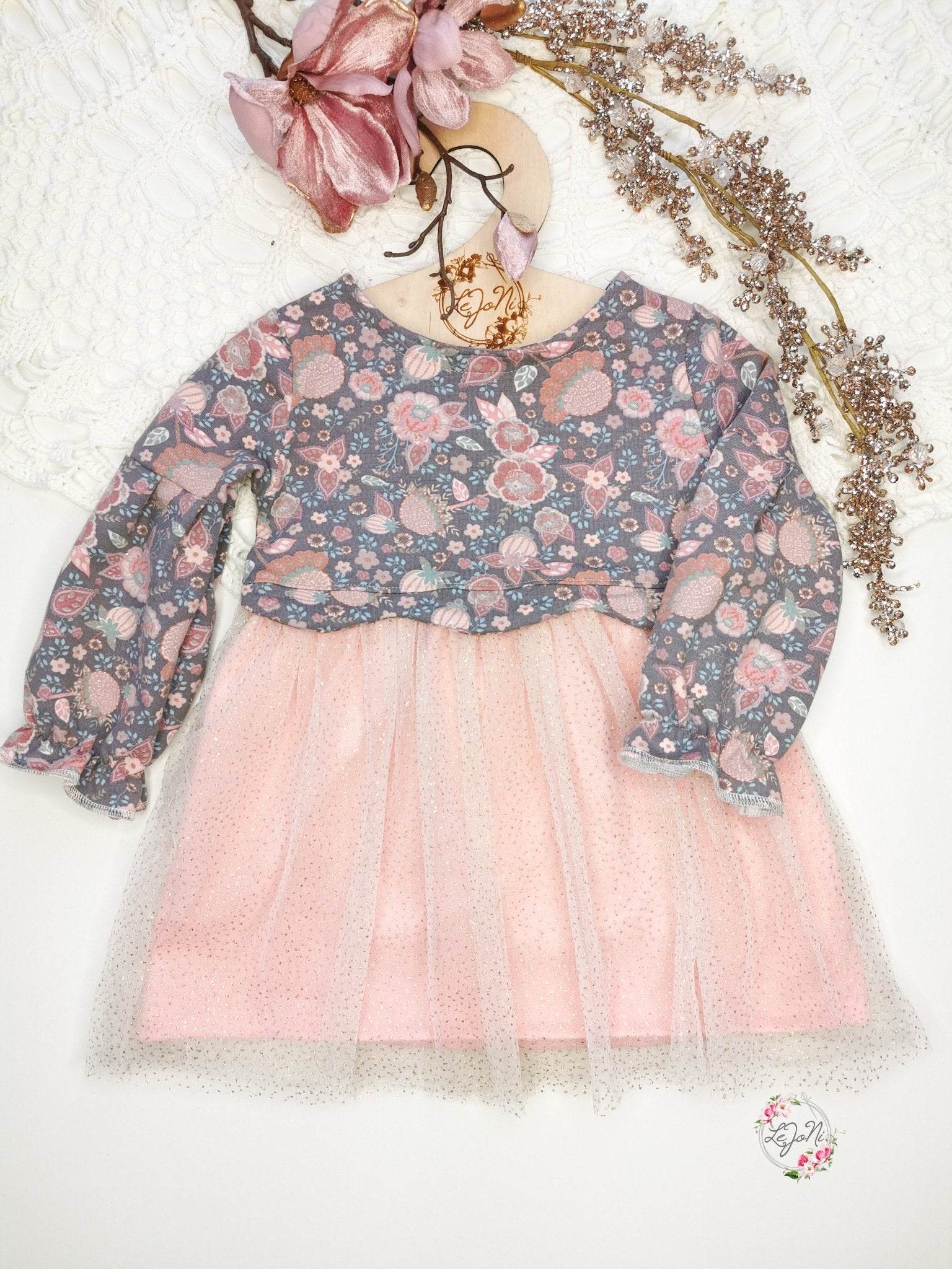 Schnittmuster Kleid Sofie Größen 80-122 - Sewando