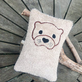 WärmeKissen Otter Stickdatei ITH mit Inlett 13x18 16x26 18x30 Kirschkernkissen Dinkelkissen Kissen Wärmekissen