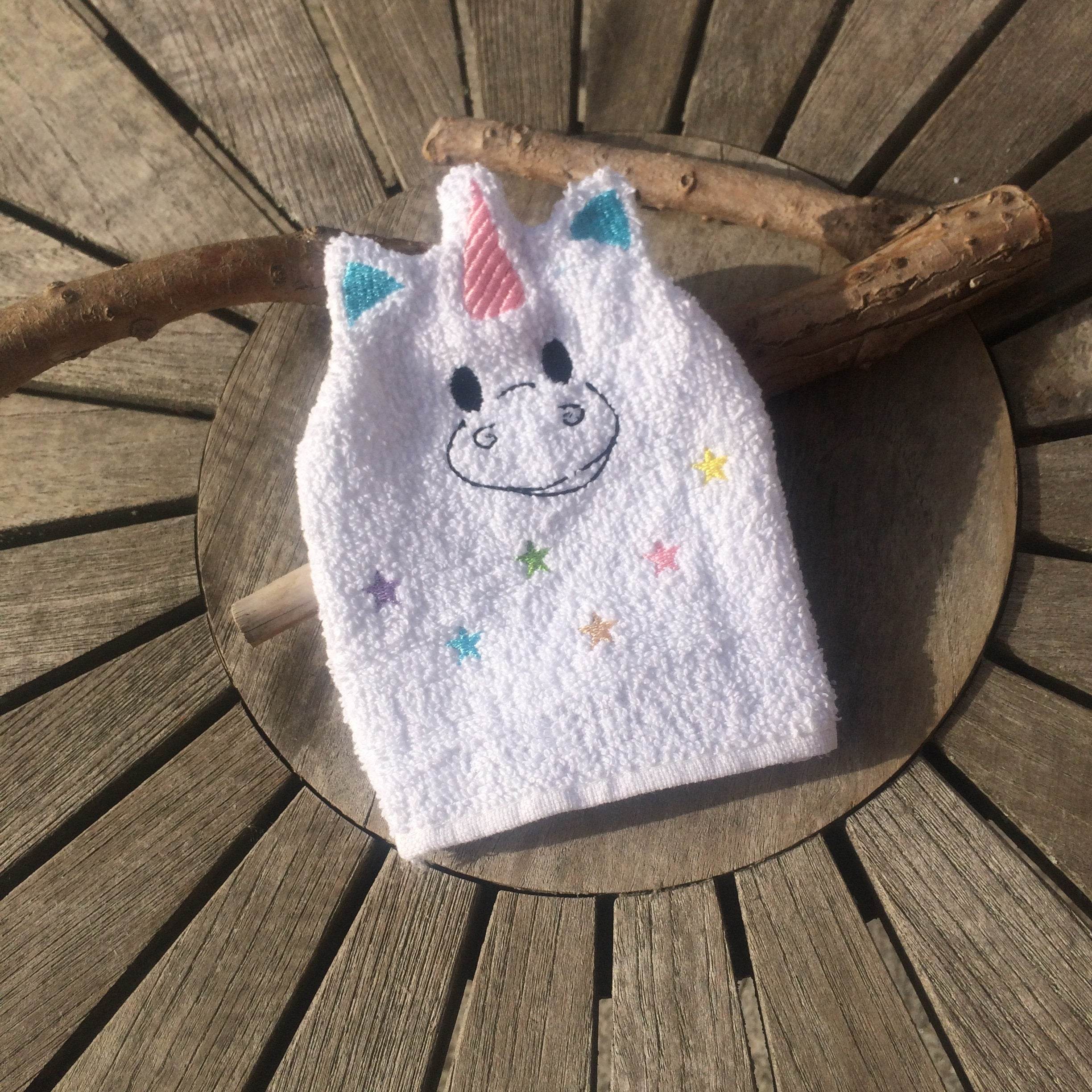 Einhorn-Waschlappen Stickdatei ITH 13x18 Waschhandschuh Geburt Geschenk Fabelwesen - Sewando
