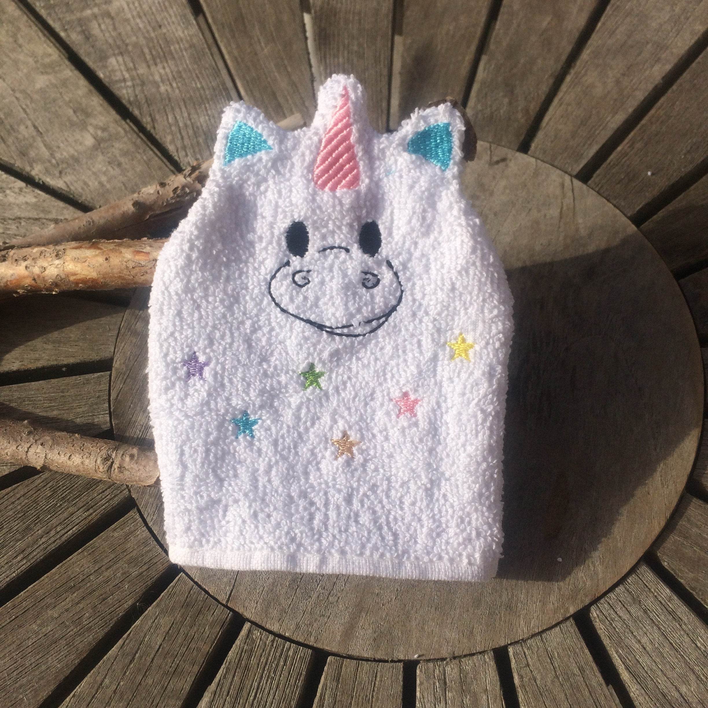 Einhorn-Waschlappen Stickdatei ITH 13x18 Waschhandschuh Geburt Geschenk Fabelwesen - Sewando