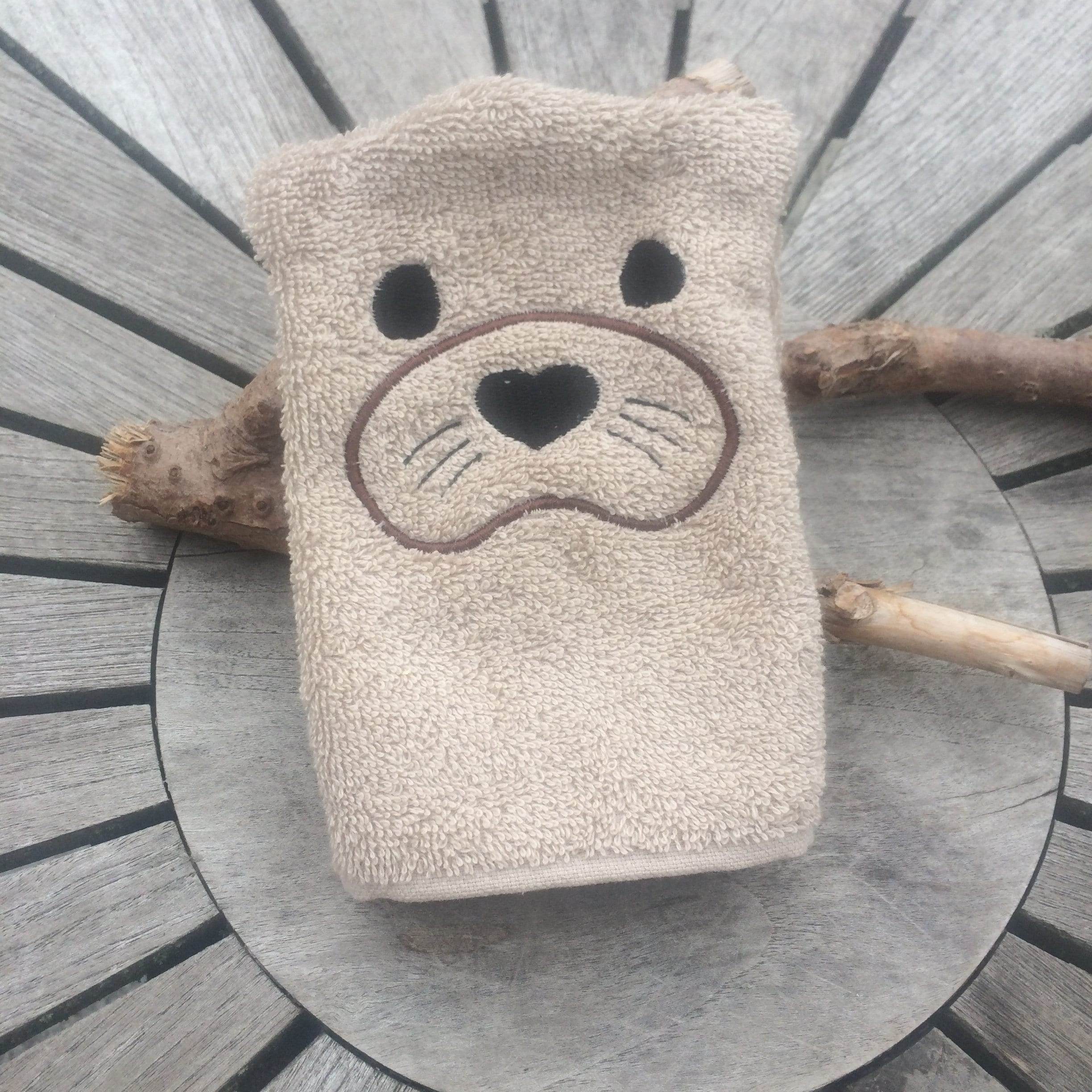 Otter-Waschlappen Stickdatei ITH 13x18 Waschhandschuh Anleitung in deutscher Sprache - Sewando