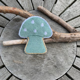 Abschminkpad Fliegenpilz Stickdatei ITH 10x10 cm Waschpad Pilz Pad Herbst - Sewando