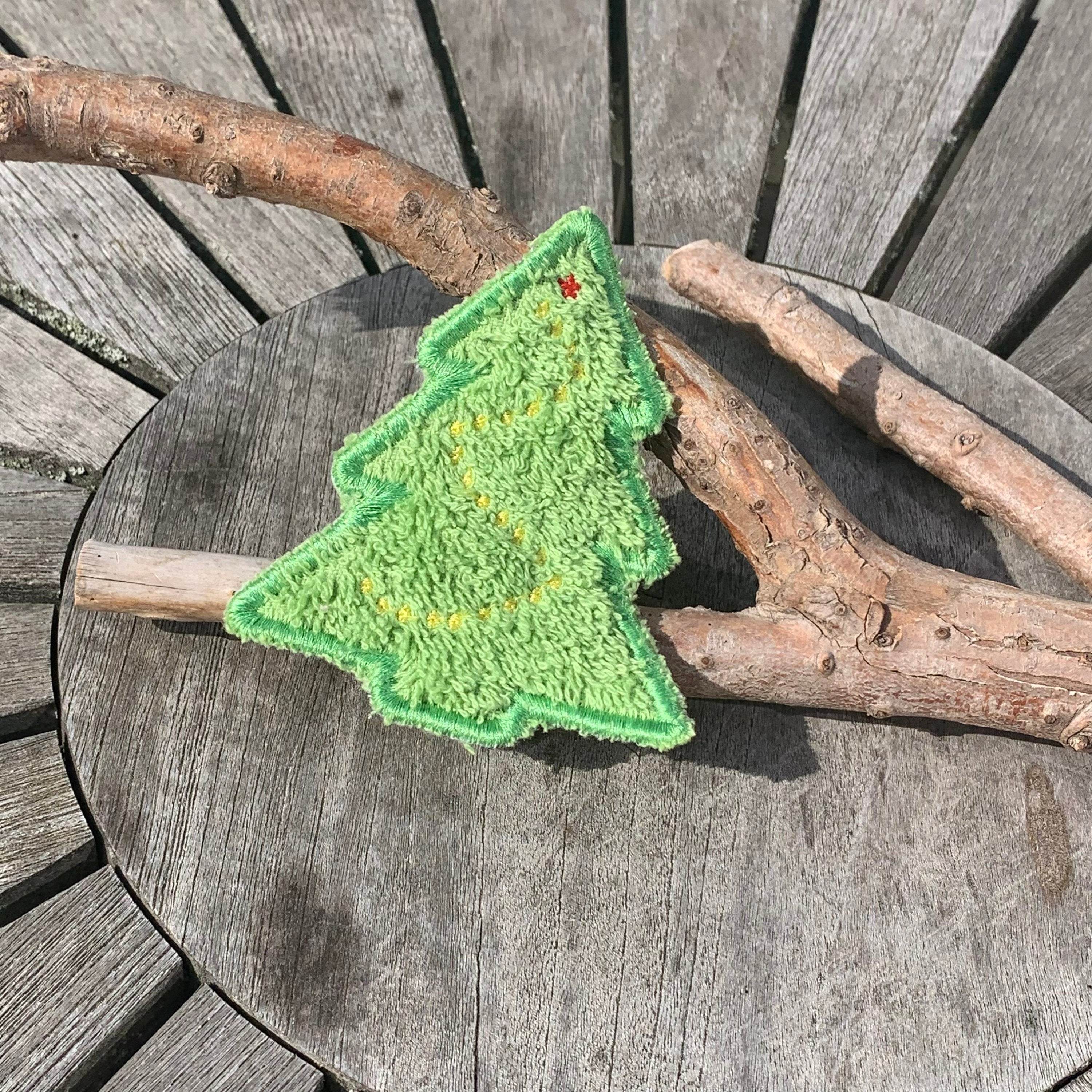 Abschminkpad Tannenbaum Stickdatei ITH 10x10 cm Waschpad zerowaste Weihnachtsbaum Baum Pad Waschlappen - Sewando