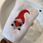 Gnom-Waschlappen Stickdatei ITH 13x18 Waschhandschuh Wichtel Gnome Weihnachten Anleitung in deutscher Sprache - Sewando