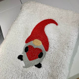 Gnom-Waschlappen Stickdatei ITH 13x18 Waschhandschuh Wichtel Gnome Weihnachten Anleitung in deutscher Sprache - Sewando