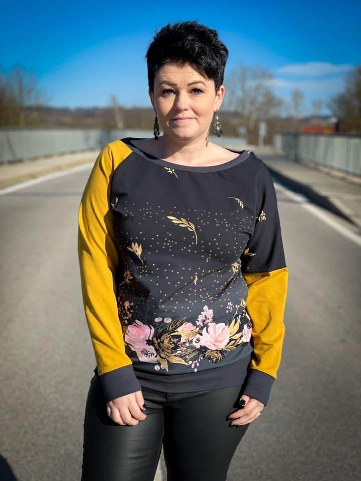 PDF-Schnittmuster Pullover Theda mit einzigartigen Ärmeln - Gr. 32-54 - Sewando