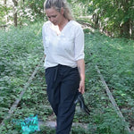 Stylishes Schnittmuster Hose Lexy (Gr. 34-52) mit modernem Schnitt, elastischem Bund und praktischen Tasche - Sewando