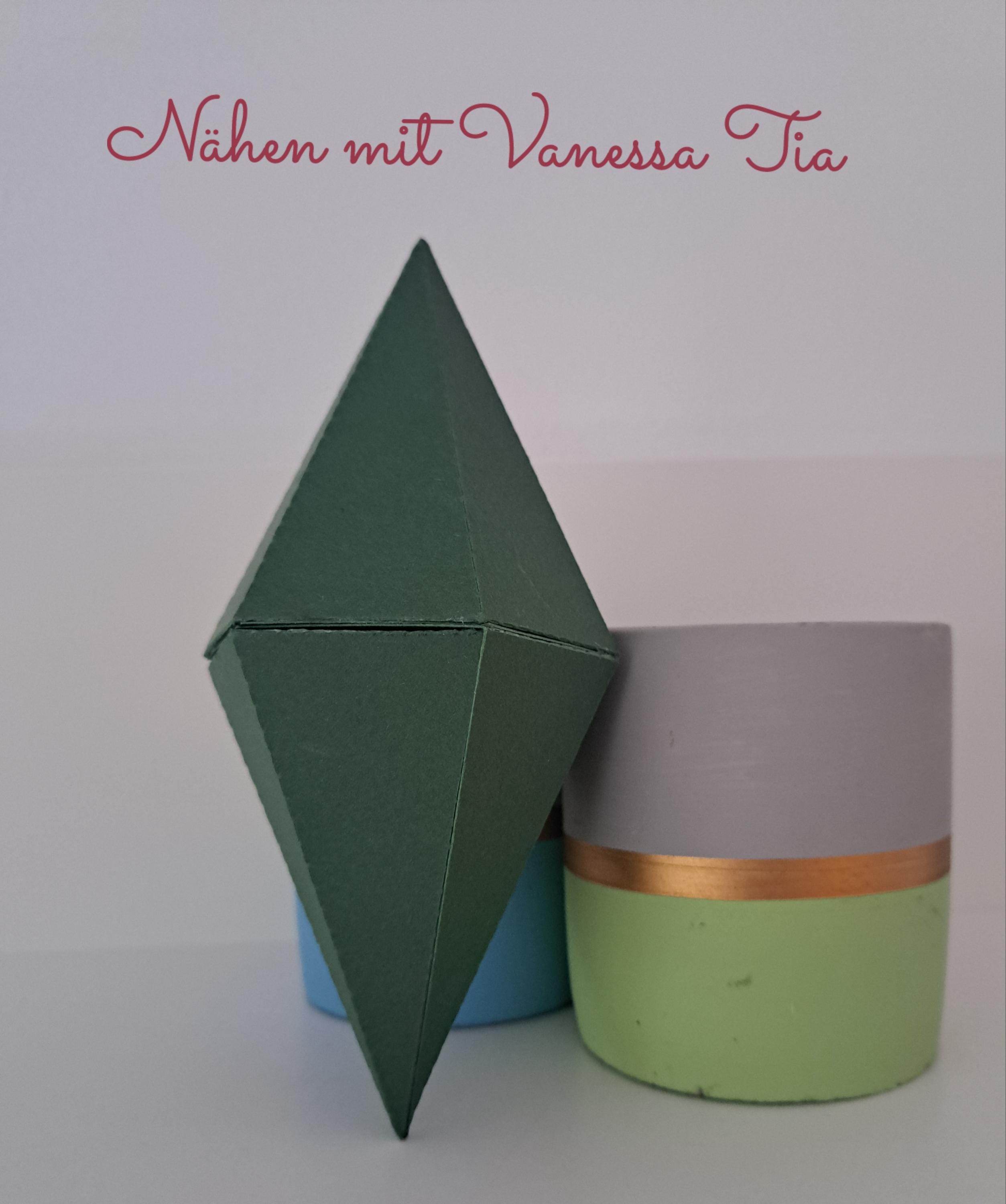 Plumbob Sims Faschingskostüm | Gefühlsdiamant Plotterdatei - Sewando