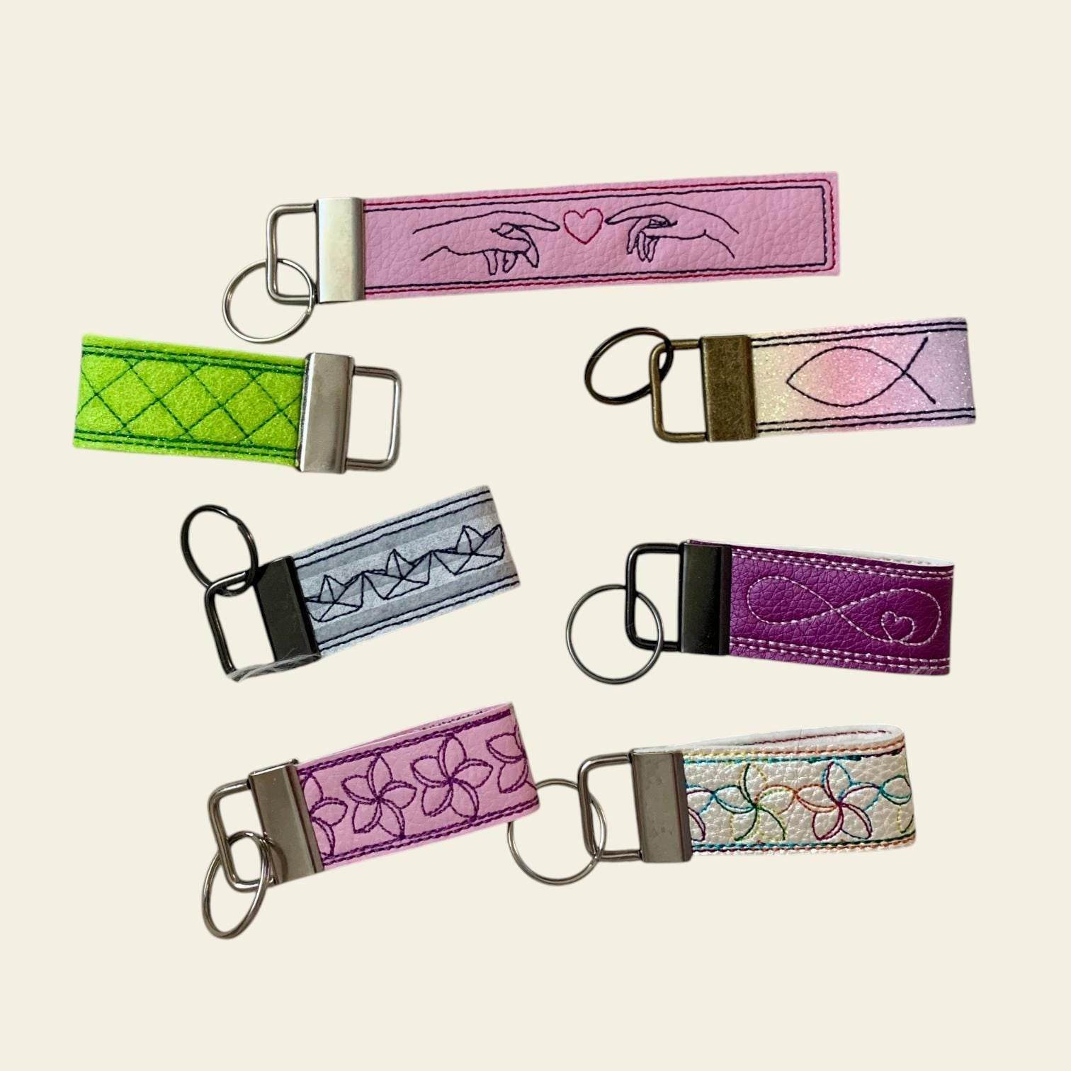 Stickdatei Anhänger Schlüsselanhänger Taufe Hochzeit Set 952 - Sewando