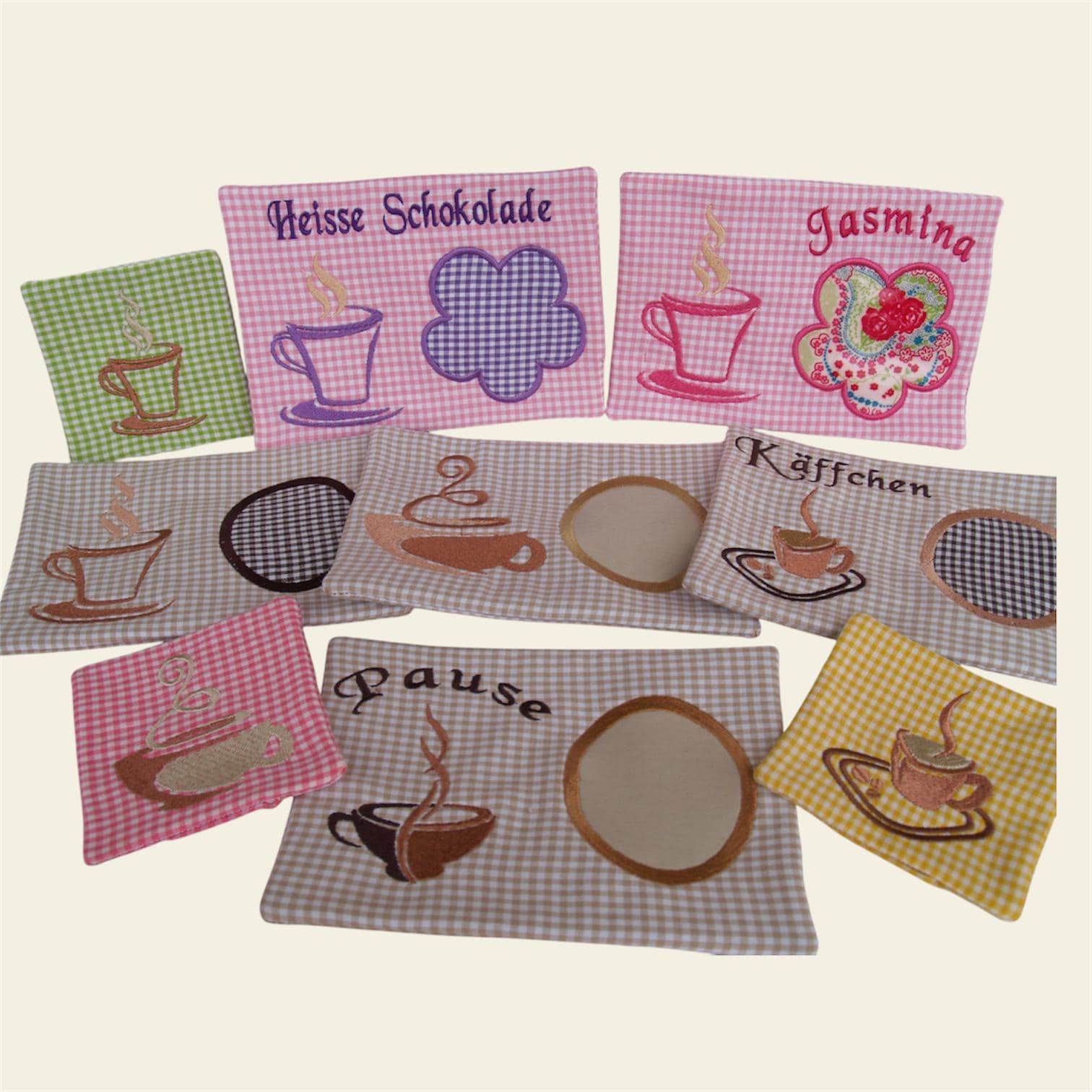 Stickdatei Kaffee Pause Mug Rug In the Hoop Set 133 - Sewando