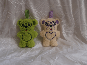 Stickdatei Hipster Teddy In the Hoop mit Brille Teddybär Set 304 - Sewando