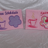 Stickdatei Kaffee Pause Mug Rug In the Hoop Set 133 - Sewando