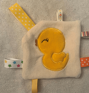 Stickdatei Schmusetuch Baby Ente und Gesicht / Schnullertuch In the Hoop 650 - Sewando