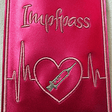 Stickdatei Impfpass Spritze mit Herz und EKG Set 625/h - Sewando