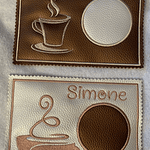 Stickdatei Kaffee Mug Rug Set 133 Untersetzer - Sewando