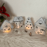 Stickdatei Winterdorf Dorf mit Baum und Kirche Weihnachten Lichthaus Set 768 - Sewando