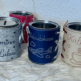 Stickdatei Banderole Spardose Urlaubskasse Kaffeekasse Wohnwagen ITH Maschinenstickerei 778 - Sewando