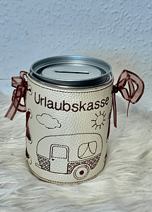Stickdatei Banderole Spardose Urlaubskasse Kaffeekasse Wohnwagen ITH Maschinenstickerei 778 - Sewando