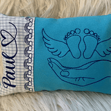 Stickdatei Sternenkind Kissen Babyfüsse mit Flügel und Hände, Set 830 - Sewando