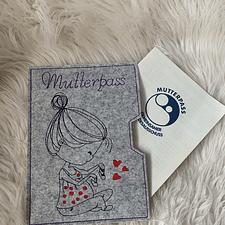 Stickdatei Mutterpass Mama mit Baby Set 845 - Sewando