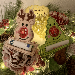 Stickdatei Weihnachten Tannenbaum Rentier mit Schoki Nase Gutscheine Set 905 - Sewando