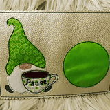Stickdatei Mug Rug Doodle Wichtel Gnome mit Tasse Set 907c In the Hoop - Sewando