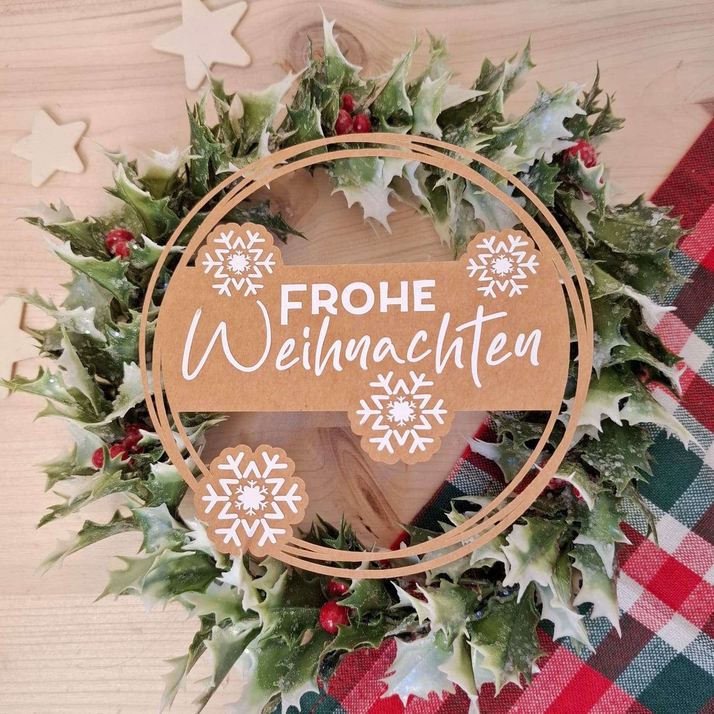 Plotter- Laserdatei Weihnachtskranz mit Schneeflocken - Sewando