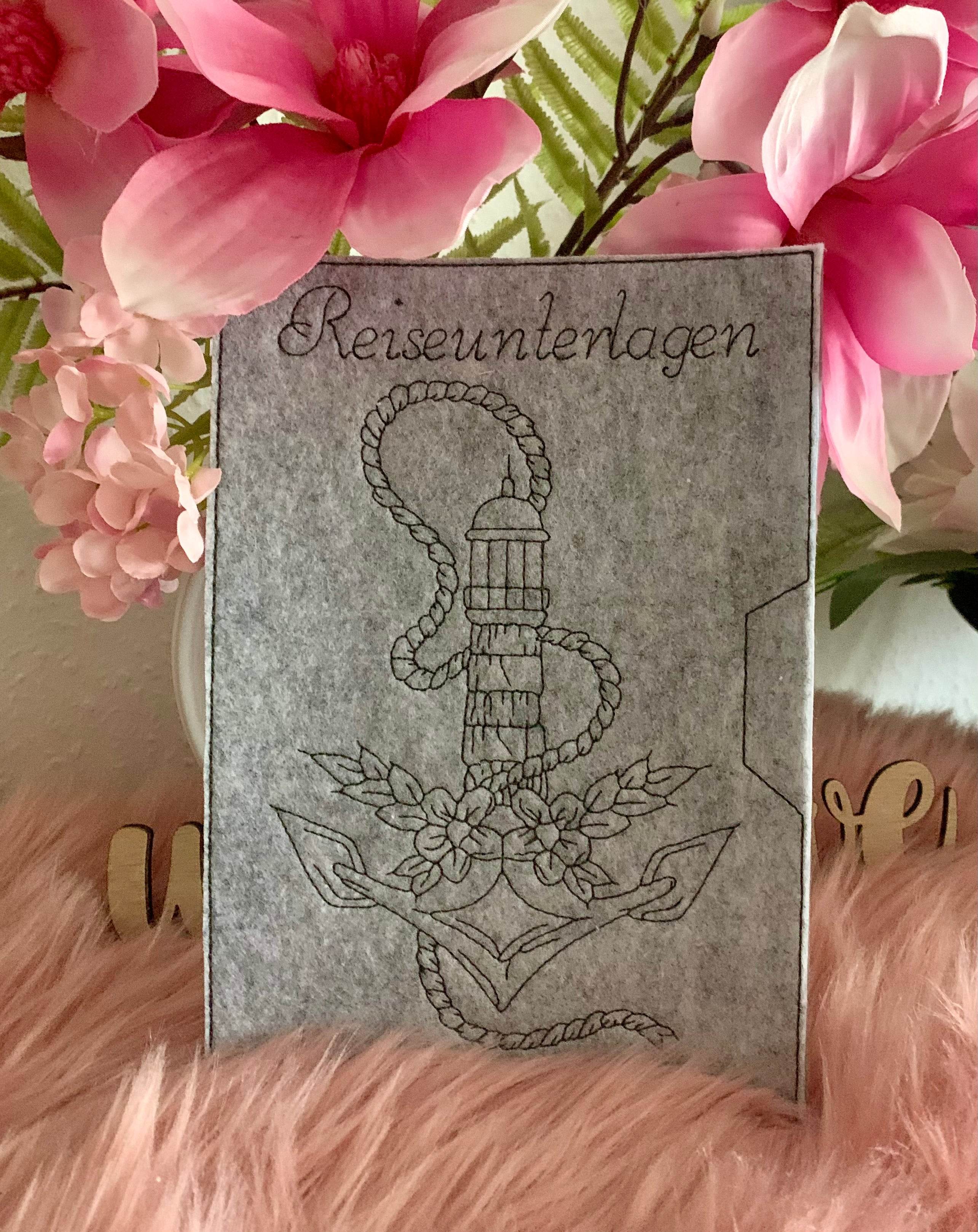 Stickdatei Leuchtturm mit Anker und Blumen Set 953 - Sewando