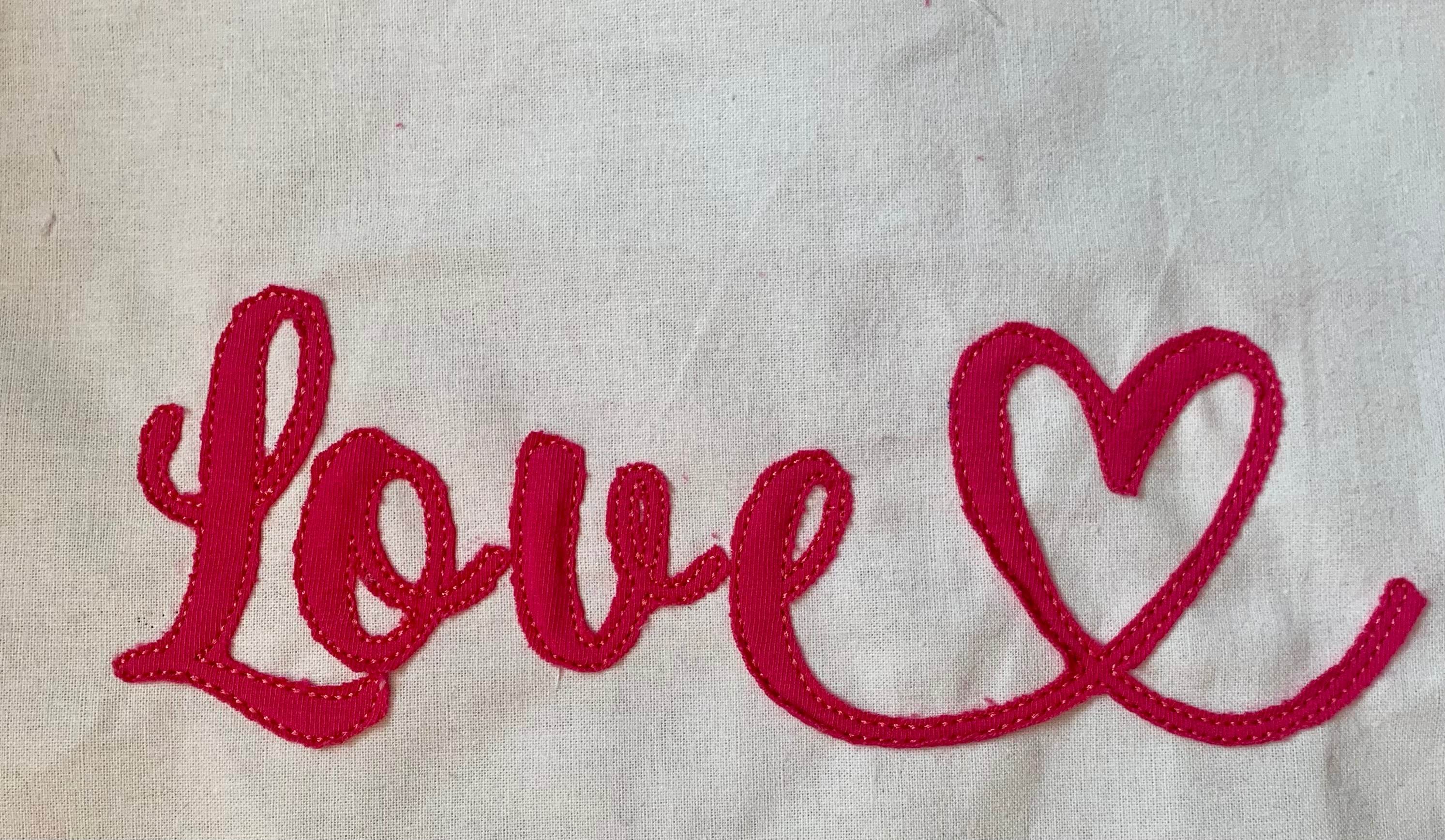 Stickdatei Schrift mit Herzen In Love 3 ca. 60mm Set 641 Doodle Applikation - Sewando