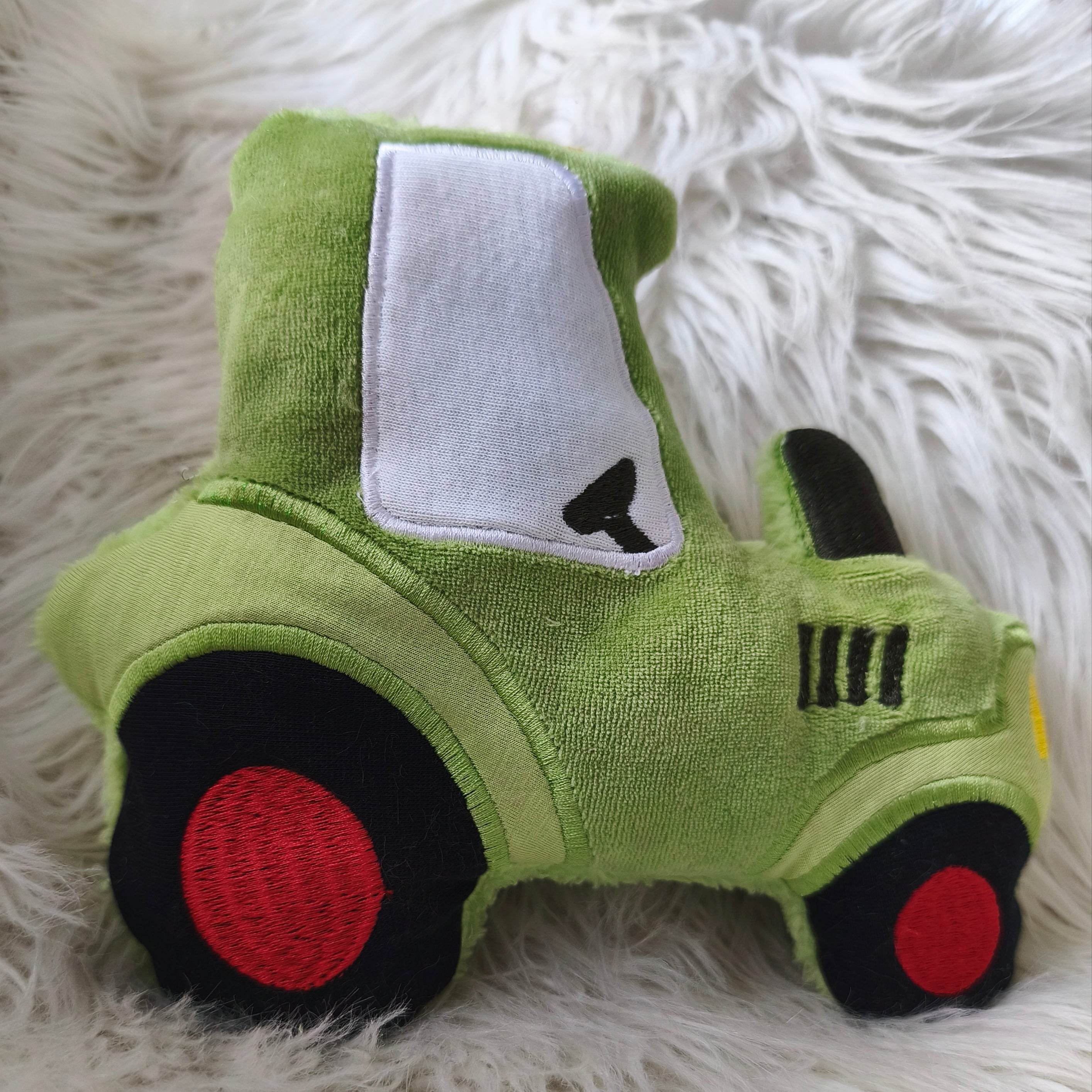 Stickdatei Traktor In the Hoop Kuschelkissen Set 2527 - Sewando
