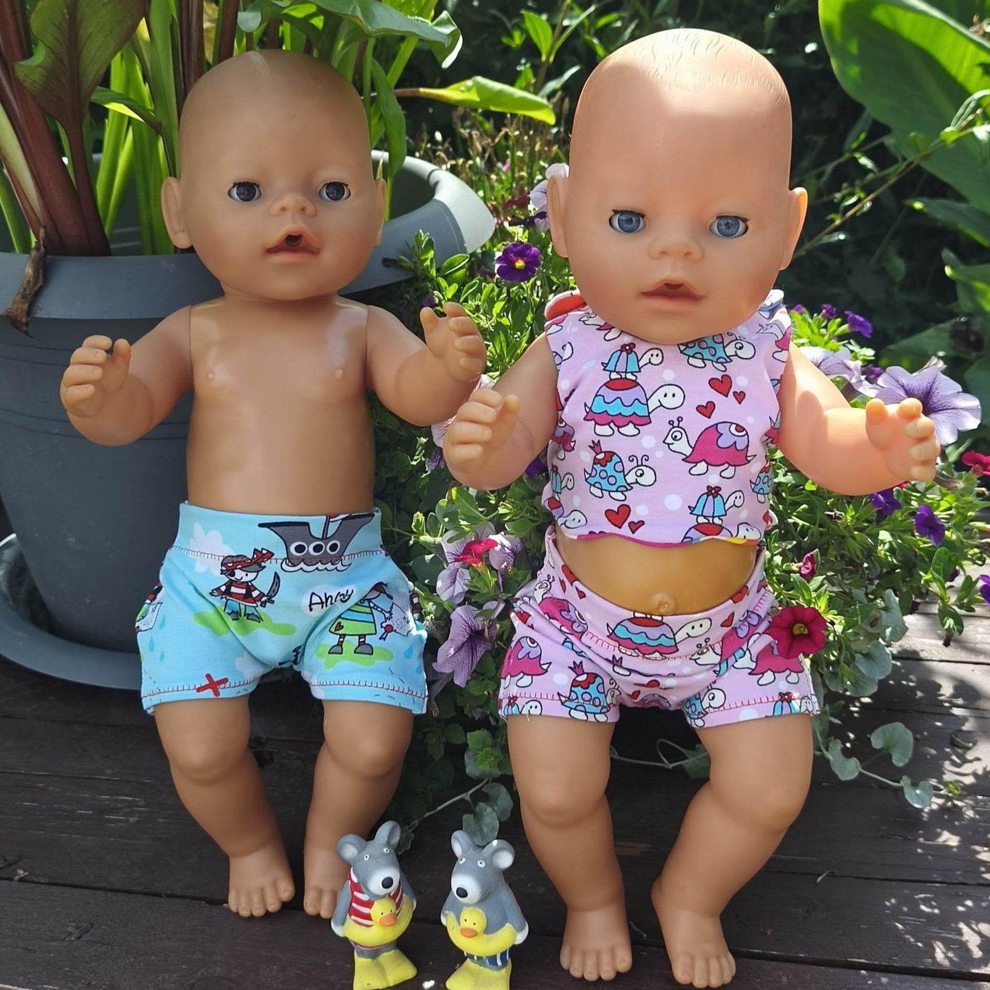 Stickdatei Bademode Puppenkleidung für Baby Puppe ca. 43cm Set 2555 - Sewando