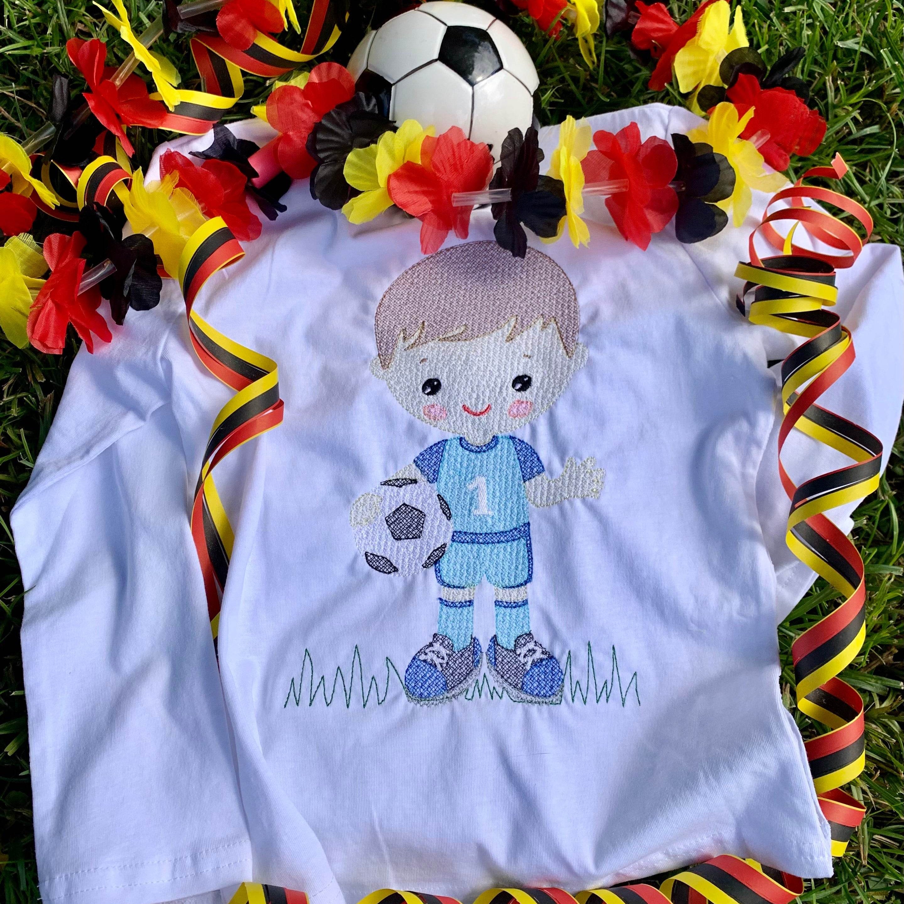 Stickdatei Fußball Junge mit Ball Set 959 - Sewando