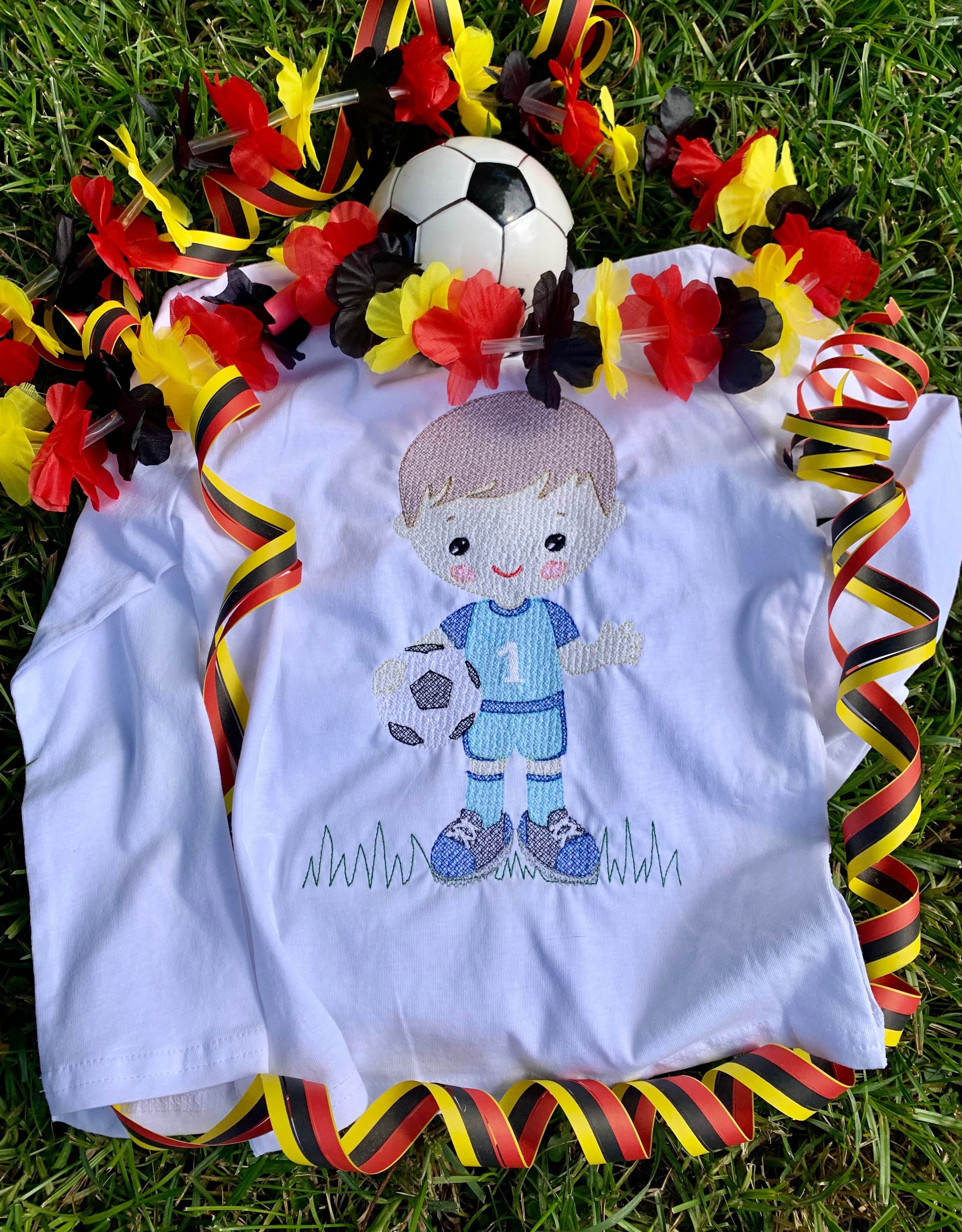 Stickdatei Fußball Junge mit Ball Set 959 - Sewando