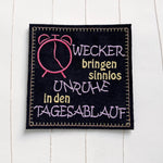 4x Stickdatei Wecker mit Spruch (deutsch) - Sewando