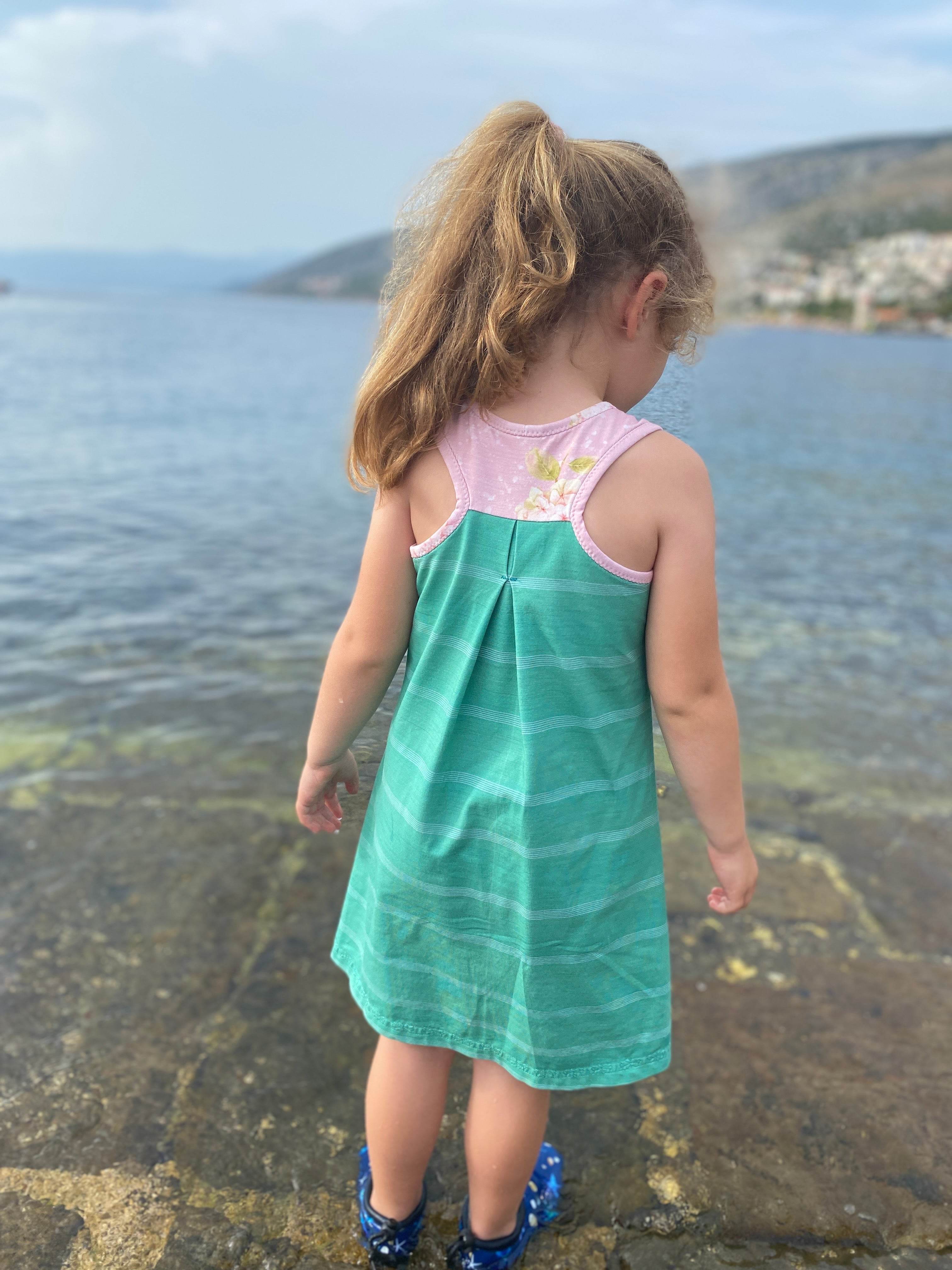 Schnittmuster Schlaf- und Strandkleid Kira für Mädchen Gr. 92-164 - Sewando