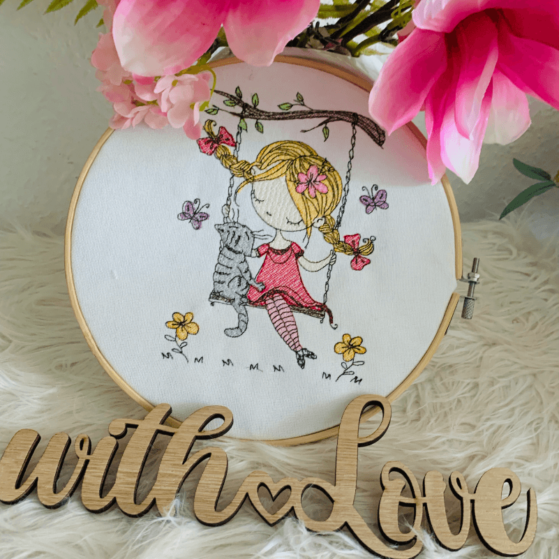 Stickdatei Schaukelmädchen mit Katze Set 984 - Sewando