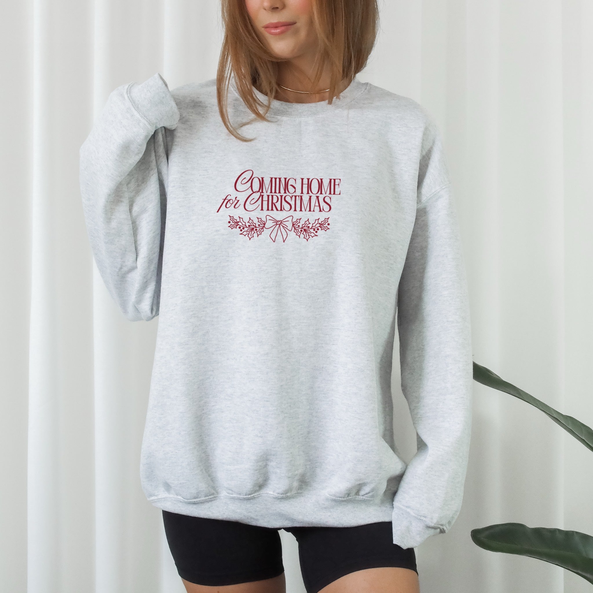 Weihnachtliche Plotterdatei „Coming Home for Christmas“ – Truck mit Nähmaschine & Stoffrollen. Perfekt für Christmas Sweater, Nähfans & kreative DIY-Projekte.