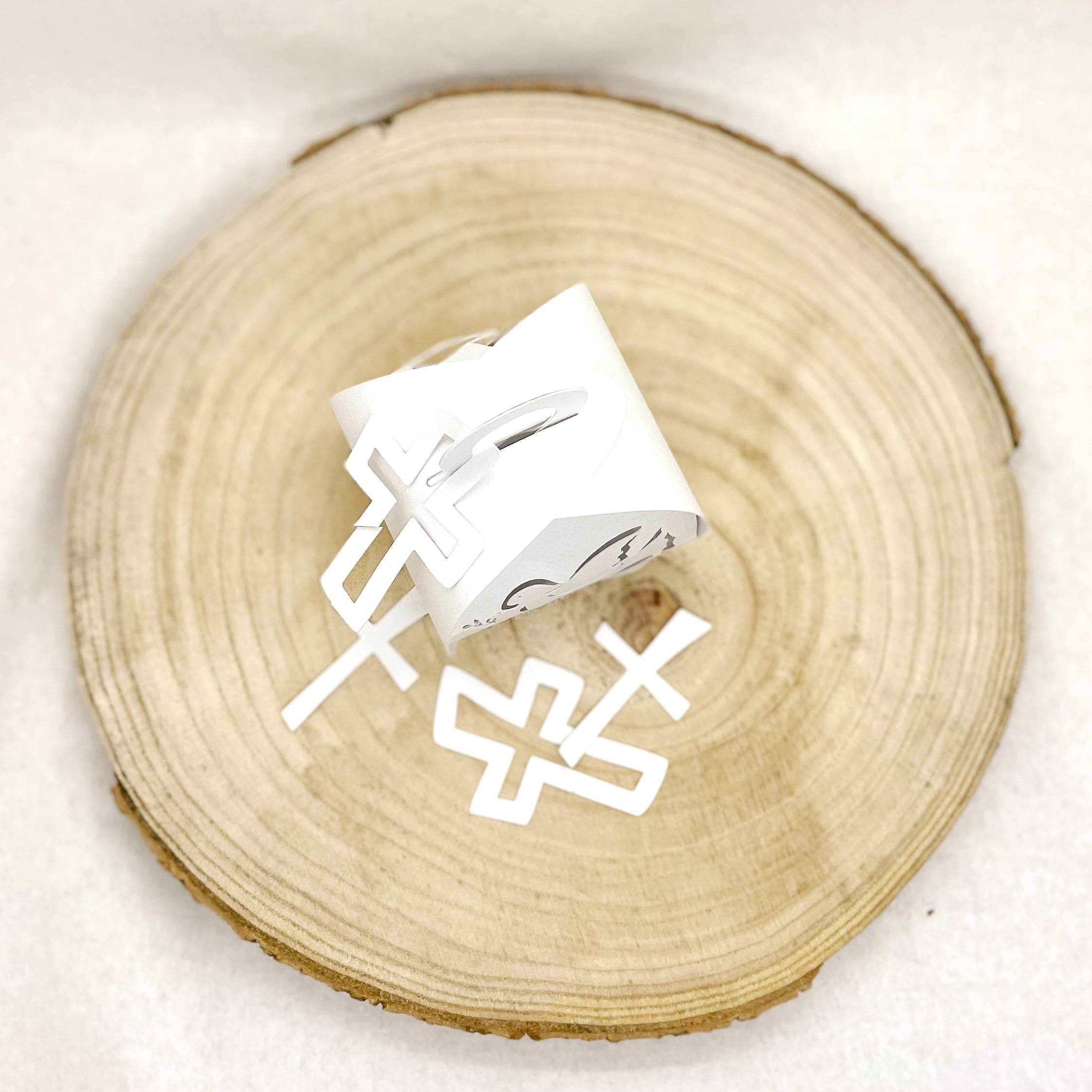 Geschenkbox Taube mit Zweig für Kommunion, Hochzeit, Taufe - Plotterdatei - Sewando