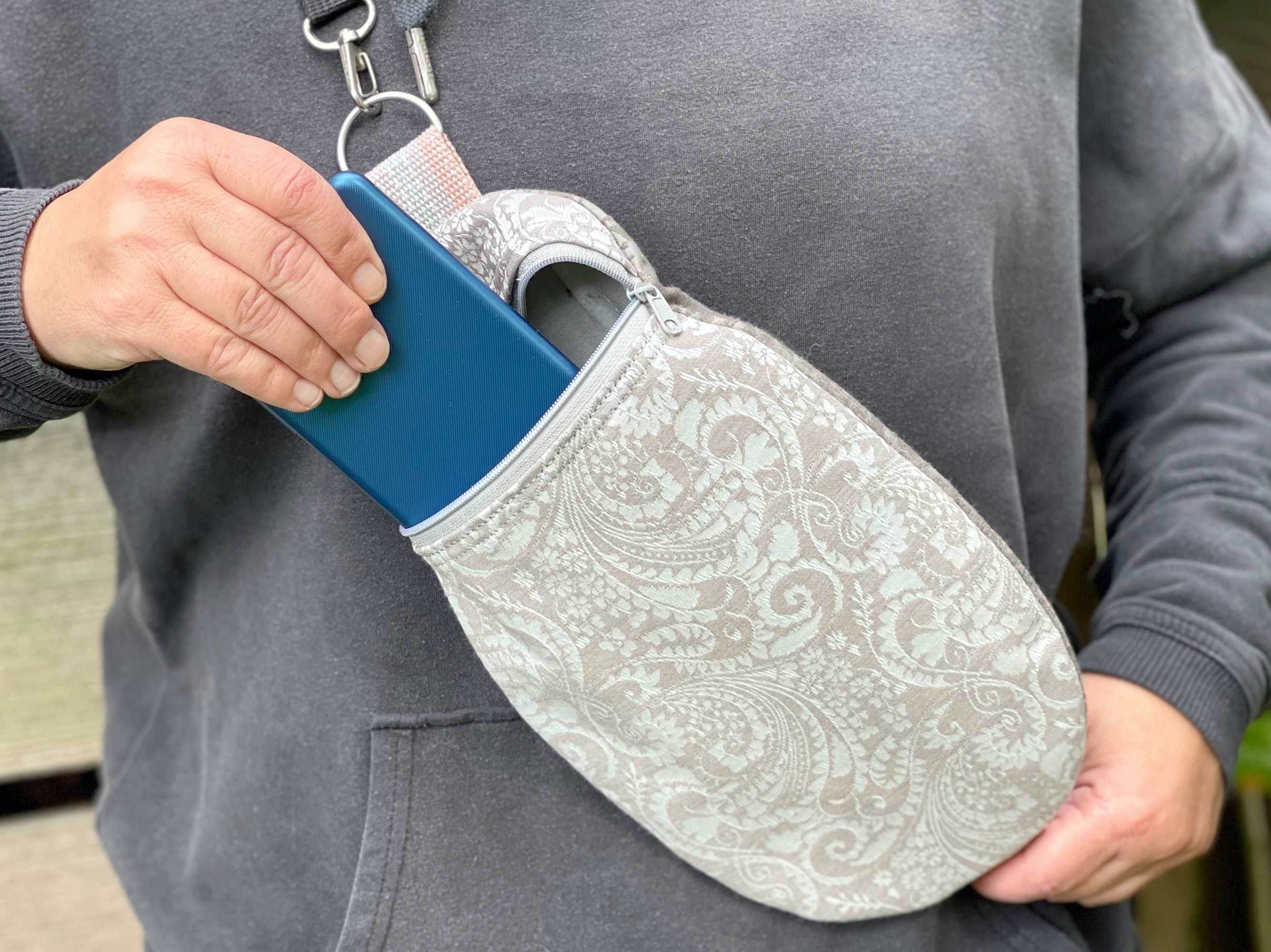 Stickdatei Crossbody Bag Simple 18x30, ITH Tasche mit Reißverschluss - Sewando