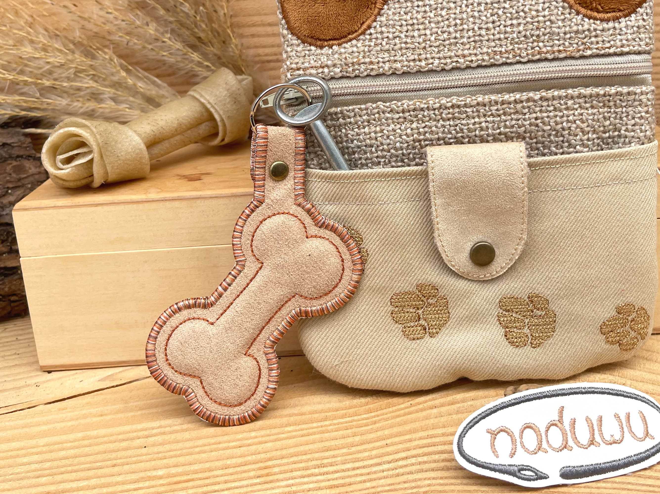 Stickdatei Knochen, Großer 3D Anhänger 9x13 mit Schlaufe - Sewando