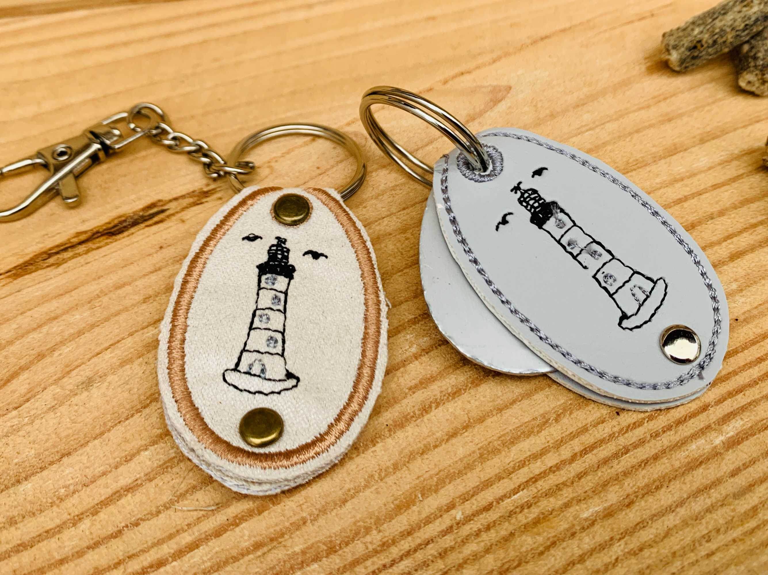 Stickdatei Hundemarkenanhänger Leuchtturm ITH - Sewando