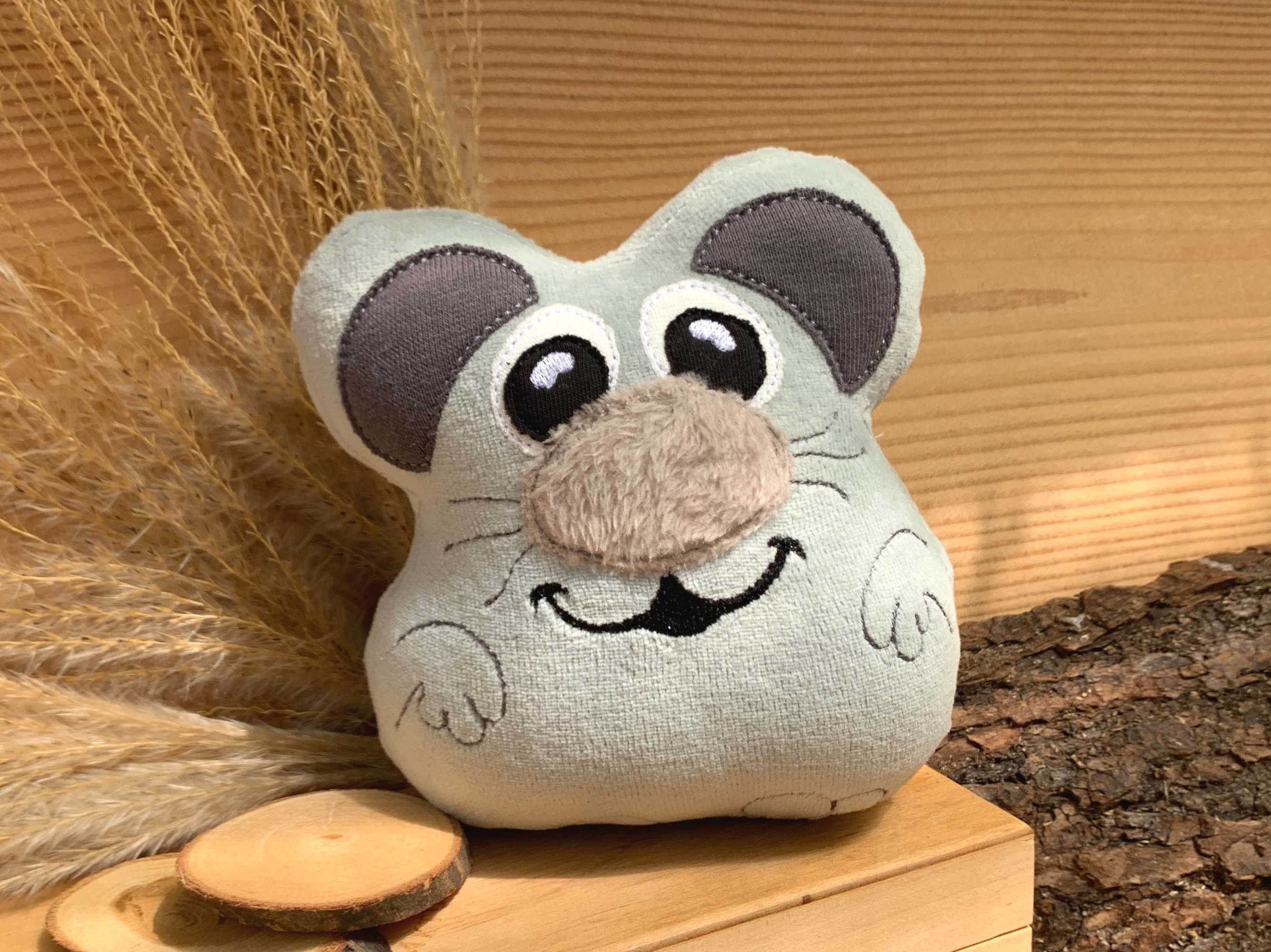 Stickdatei Maus ITH 15x17, In The Hoop Kuscheltier mit Applikationen - Sewando