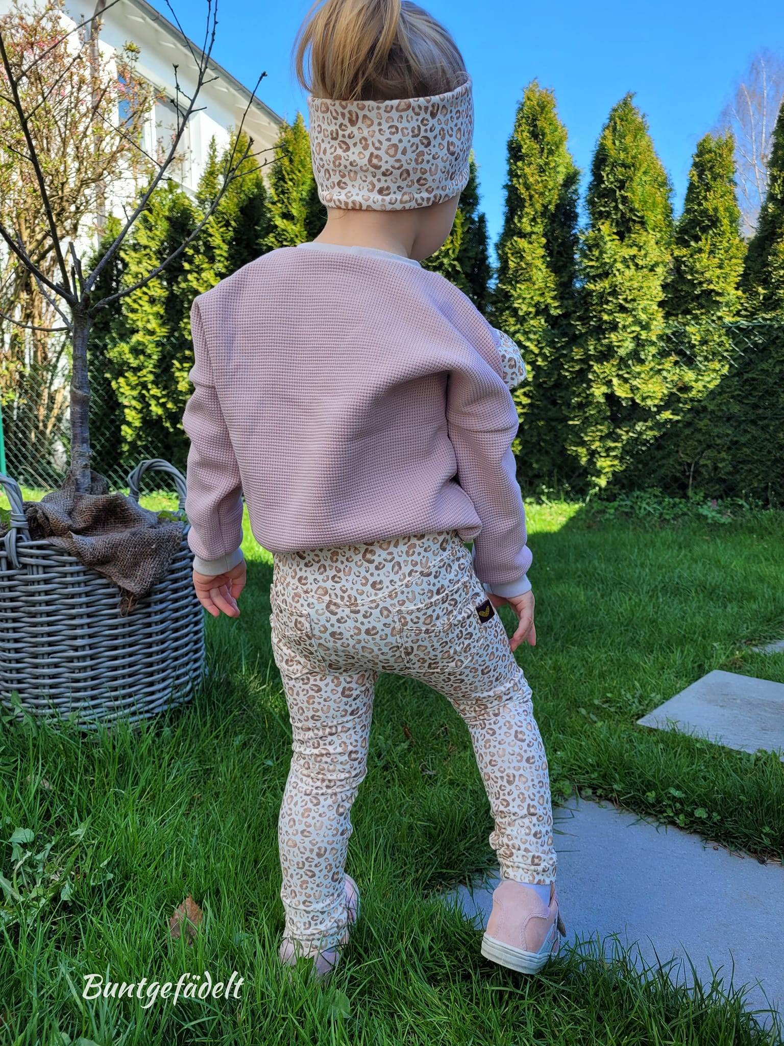 Schnittmuster Jeggings Stacey für Windelkinder Gr. 74-122 - Sewando
