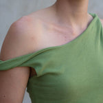 Schnittmuster Asymmetrisches One-Shoulder Top mit Drehung - JULE - Gr. 32 - 46 - Sewando