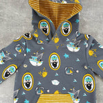 Schnittmuster Kim - Kinderhoodie mit Kapuze oder Wickelkragen Gr. 86-158 - Sewando