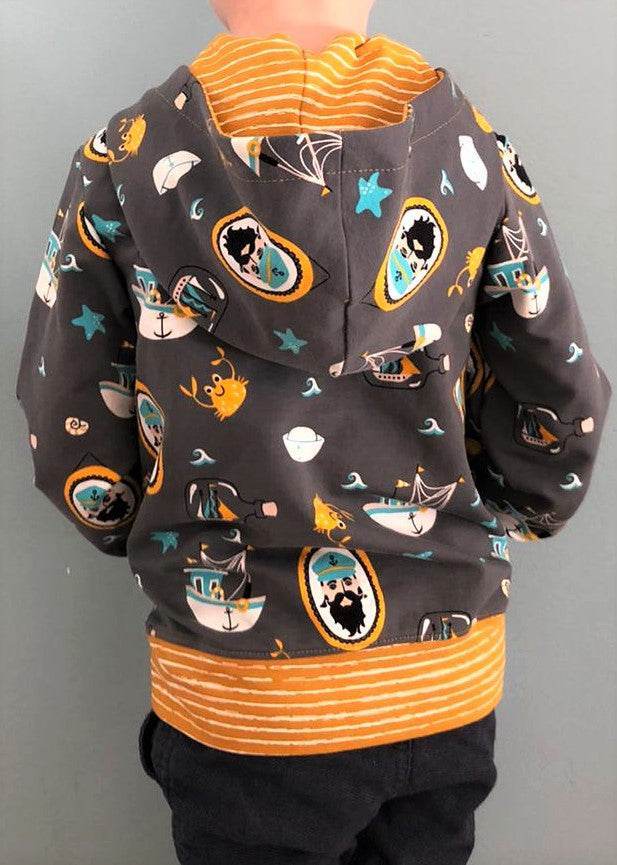 Schnittmuster Kim - Kinderhoodie mit Kapuze oder Wickelkragen Gr. 86-158 - Sewando