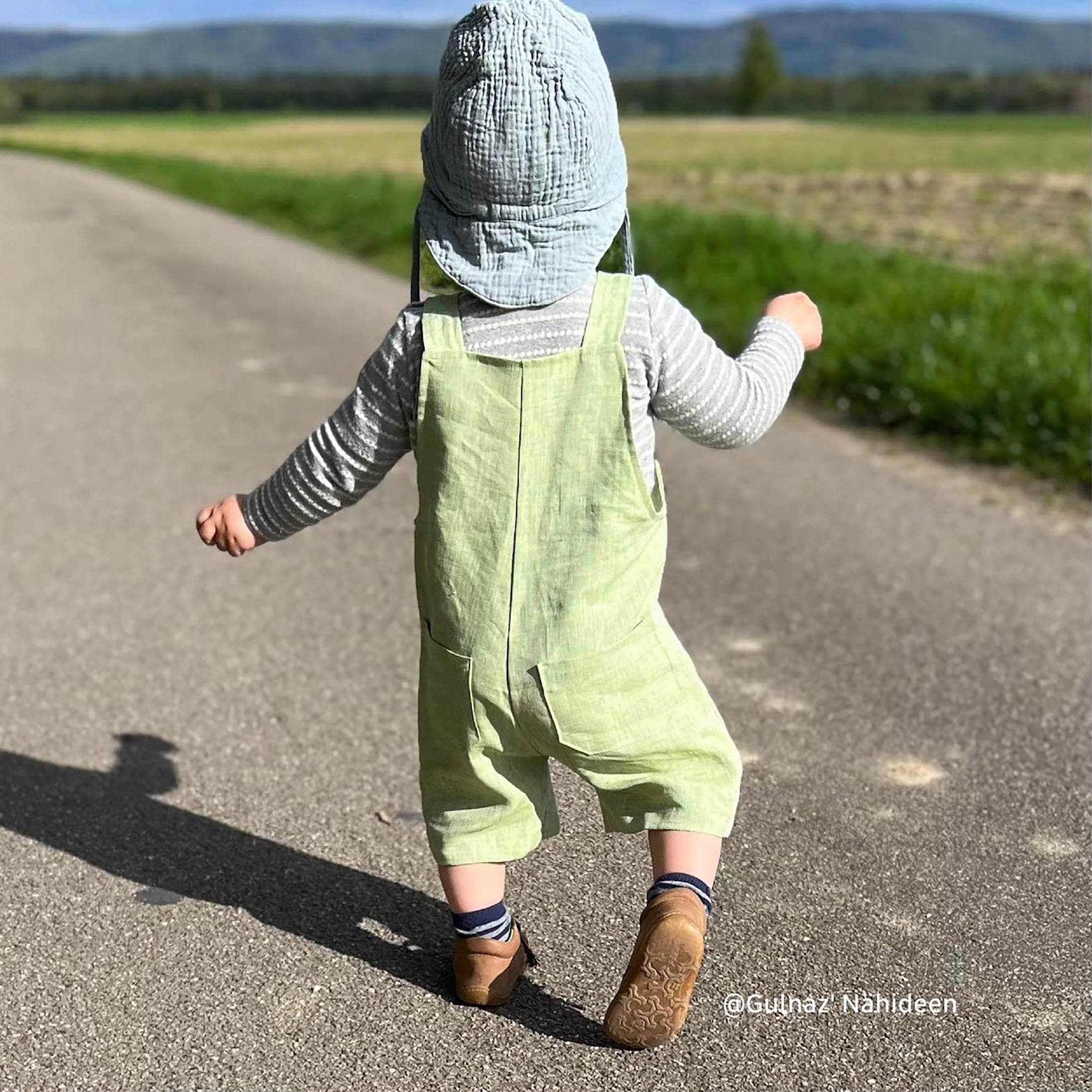 Schnittmuster Mitwachs-Kinderlatzhose & Latzshorts | Gr. 86 - 128 - Sewando