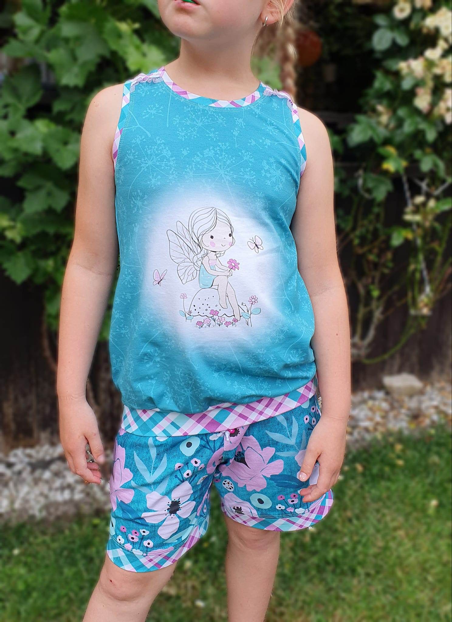 Schnittmuster Racerback Tanktop Shirt Kira für Mädchen Gr.92-164 - Sewando