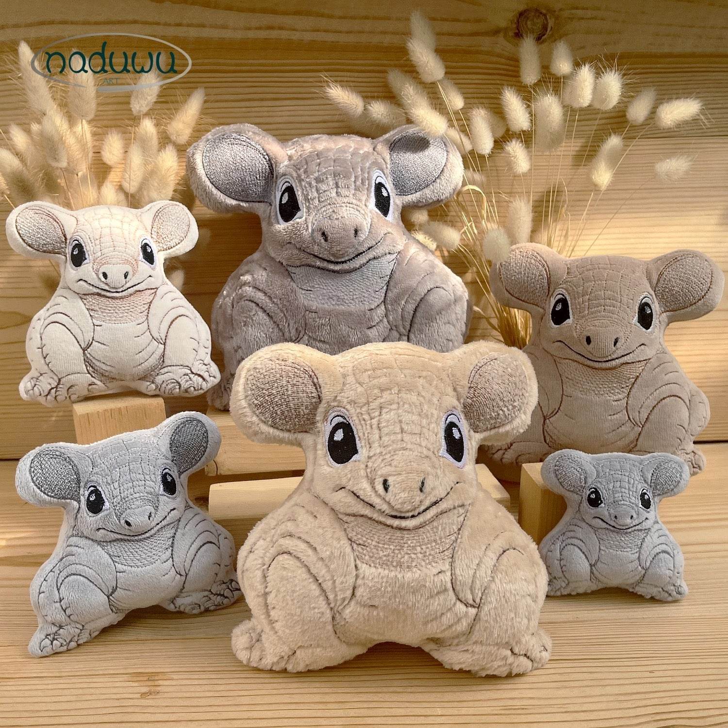 Stickdatei armadillo Stuffie Set 6 Größen, ITH Stickdatei Gürteltier - Sewando