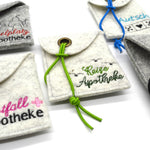 Stickdatei Etui kleine Apotheke für Pflaster fünf Motive 15x17cm Fläche - Sewando